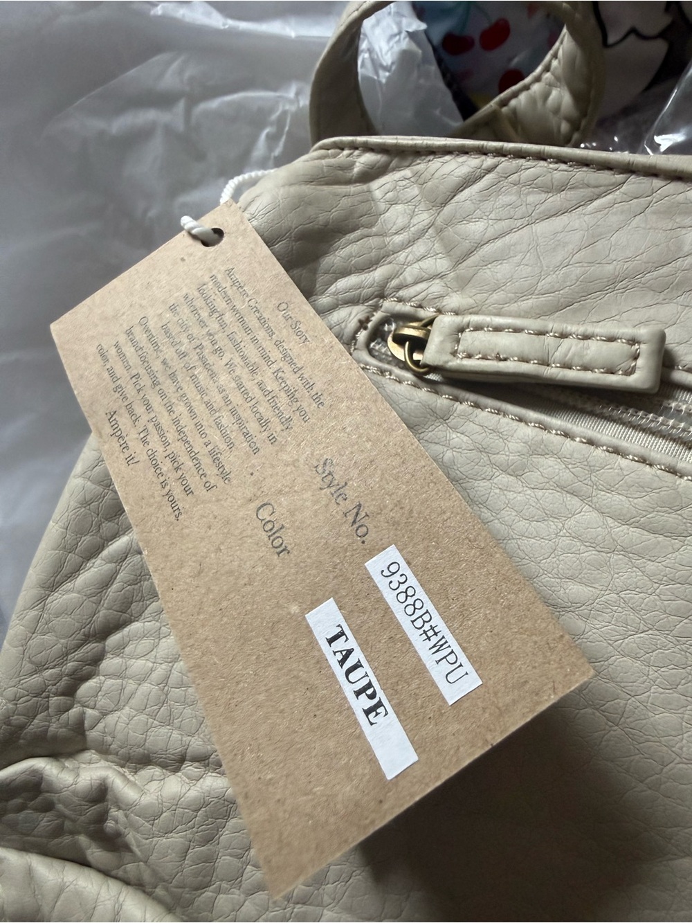 Cream Leather Crossbody Bag - Luxury - Picture 5 of 5